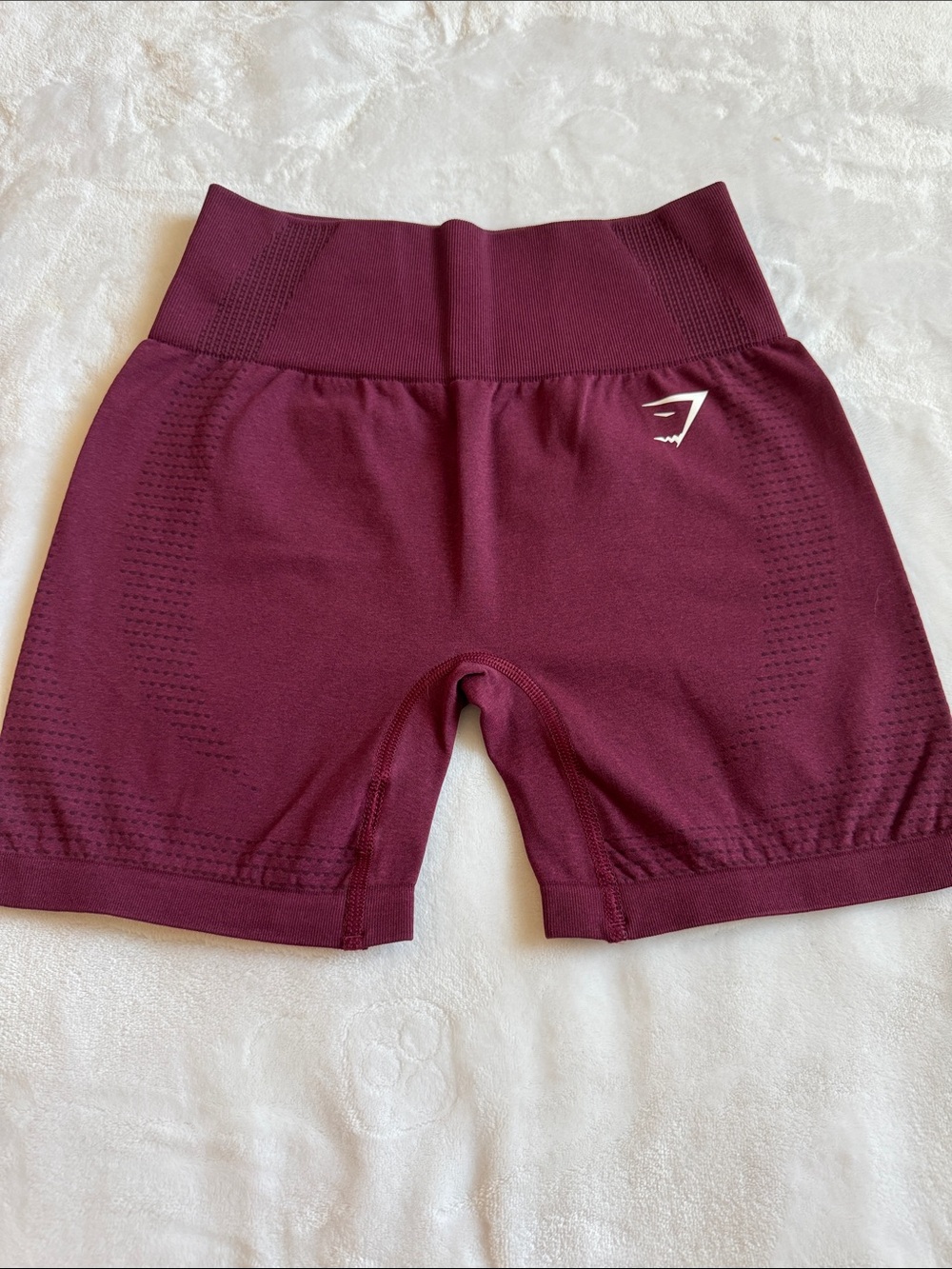 Gymshark Seamless High-Waist Wine Burgundy Bike Shorts M